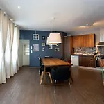 Bcharming House 4*