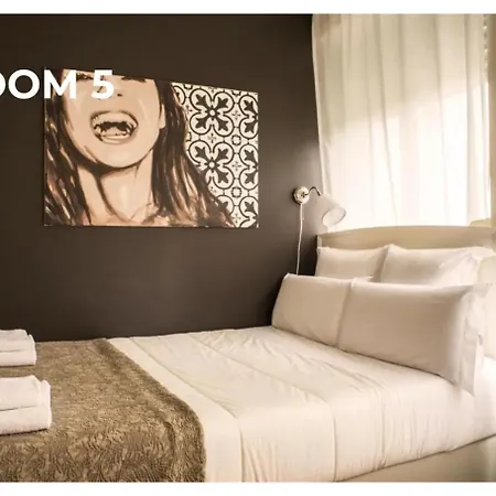 Pensión Bcharming House 3*