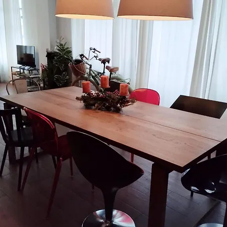 בית הארחה Bcharming House