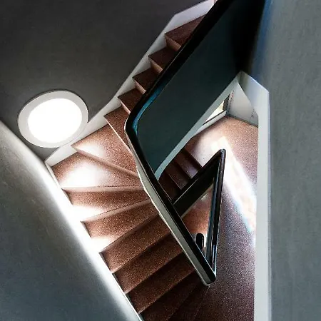 Bcharming House 3* بورتو