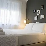 Bcharming House